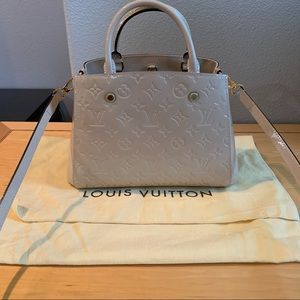 BRAND NEW LV Montaigne BB Vernis in Dune